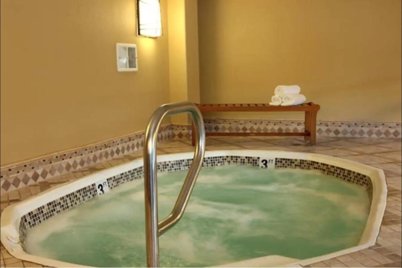 Iconic Vegas Views - 6 Comfy Beds, No Resort Fees, Center Strip! 拉斯维加斯 外观 照片