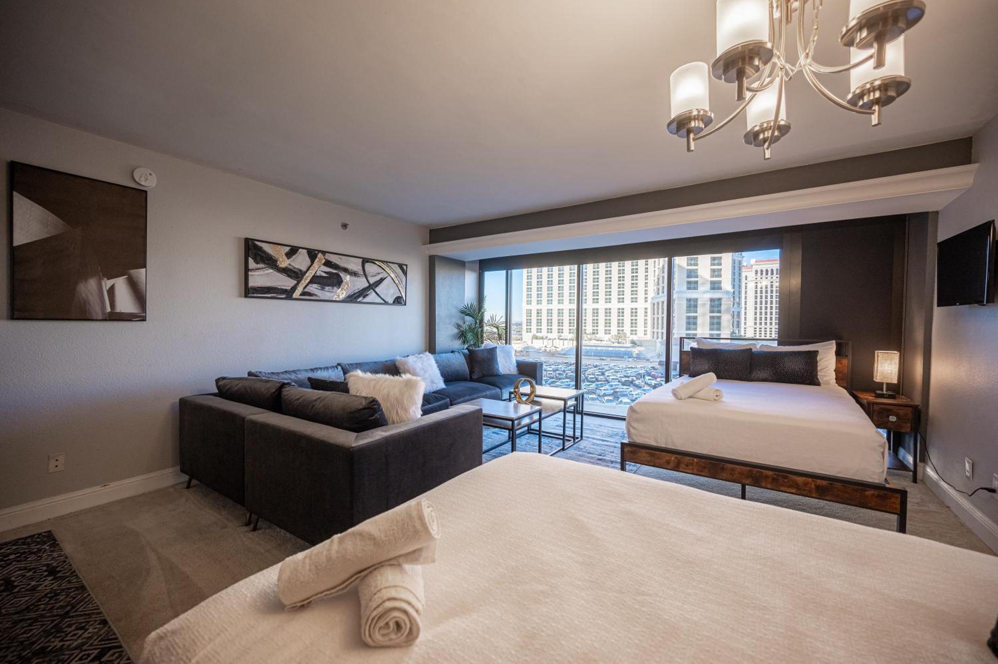 Iconic Vegas Views - 6 Comfy Beds, No Resort Fees, Center Strip! 拉斯维加斯 外观 照片